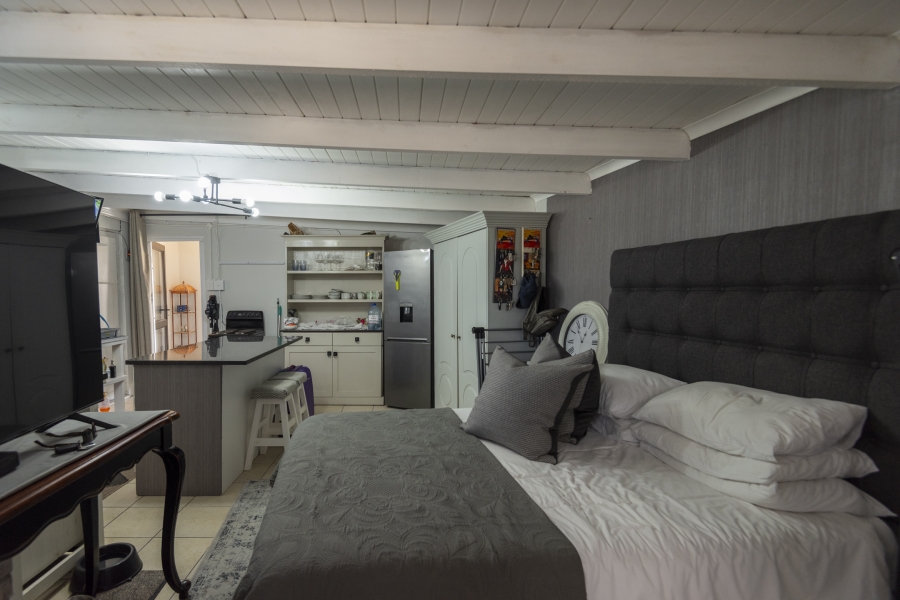 7 Bedroom Property for Sale in Jacobsbaai Western Cape